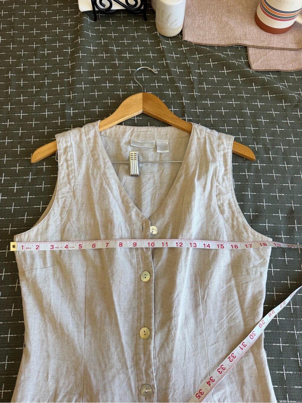 Vintage Worthington linen blend Sleeveless Button-Front Midi Dress in Beige - Picture 11 of 11